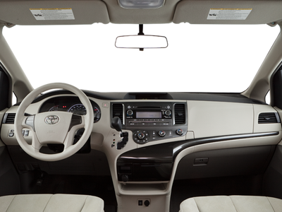 2011 Toyota Sienna 5dr 7-Pass Van I4 FWD (Natl)