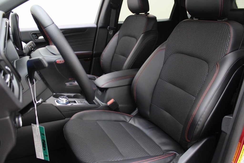 2026 Ford Escape Hybrid ST-Line Select