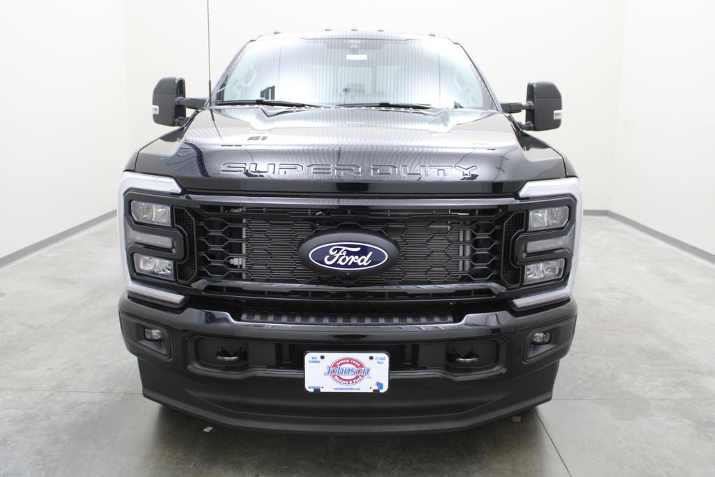 2027 Ford F-350SD Lariat