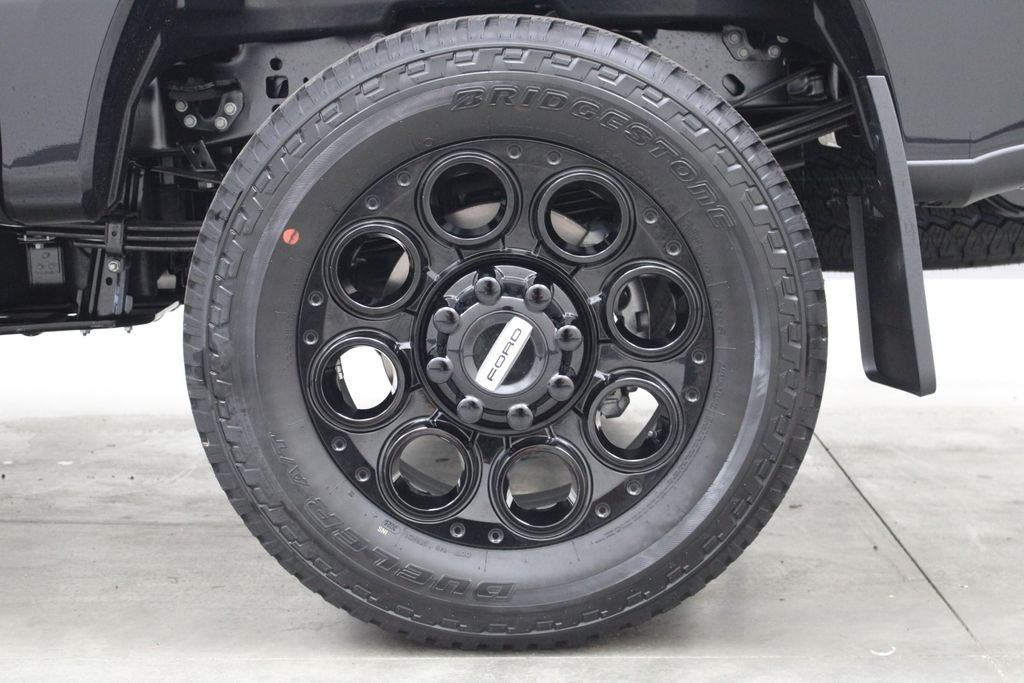 2027 Ford F-350SD Lariat