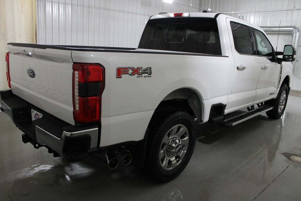 2026 Ford F-350SD Lariat
