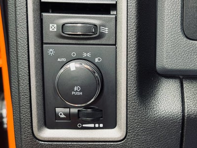 2019 RAM 1500 Classic Express Crew Cab 4x4 5'7" Box