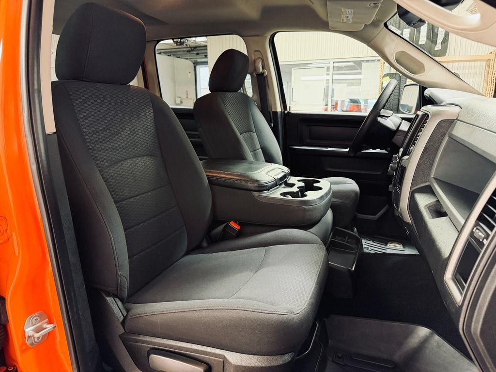 2019 RAM 1500 Classic Express Crew Cab 4x4 5'7" Box