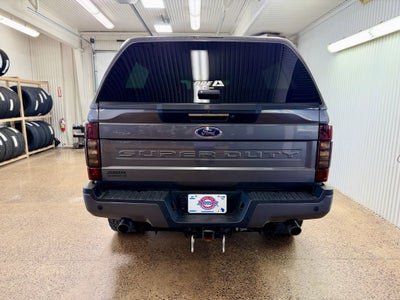 2022 Ford F-350 LARIAT