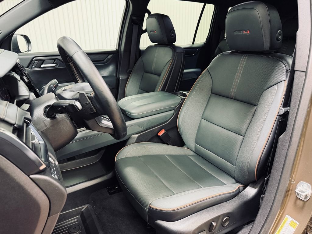 2024 GMC Acadia AT4