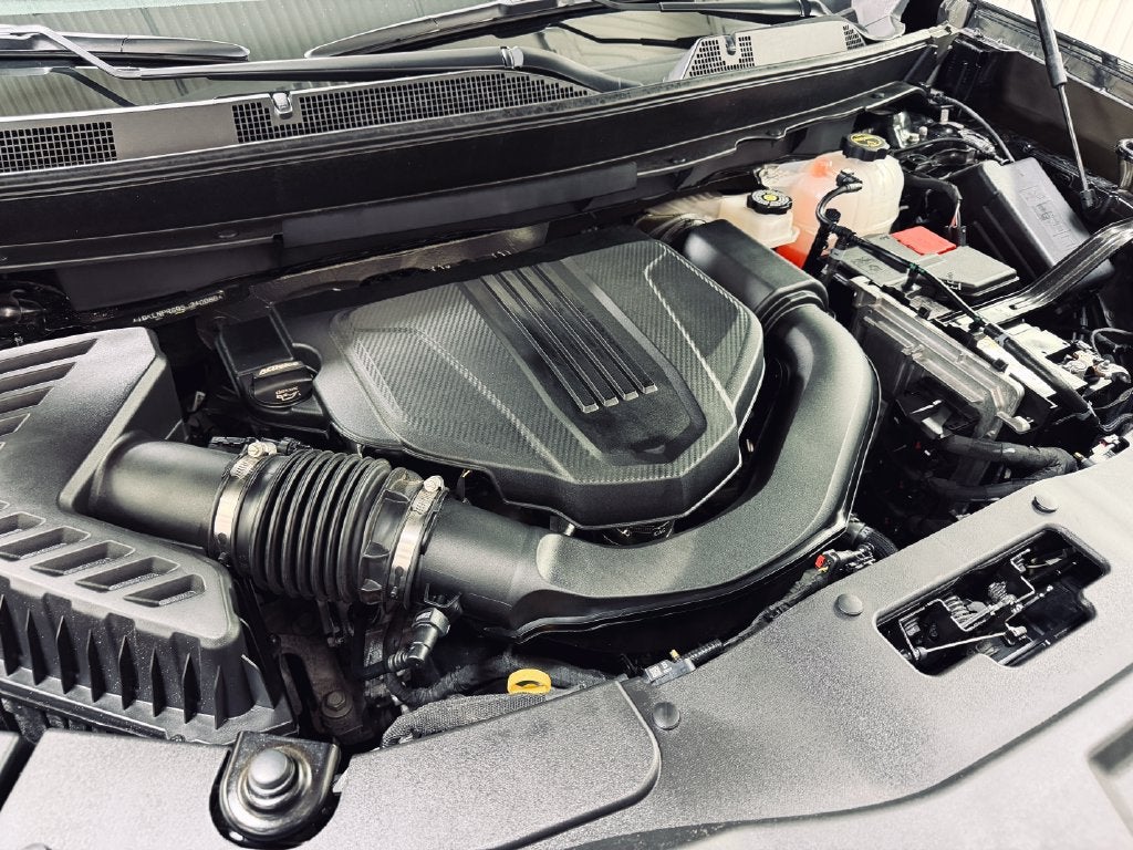 2025 GMC Acadia AT4