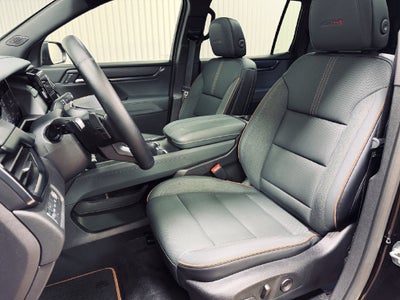 2025 GMC Acadia AT4
