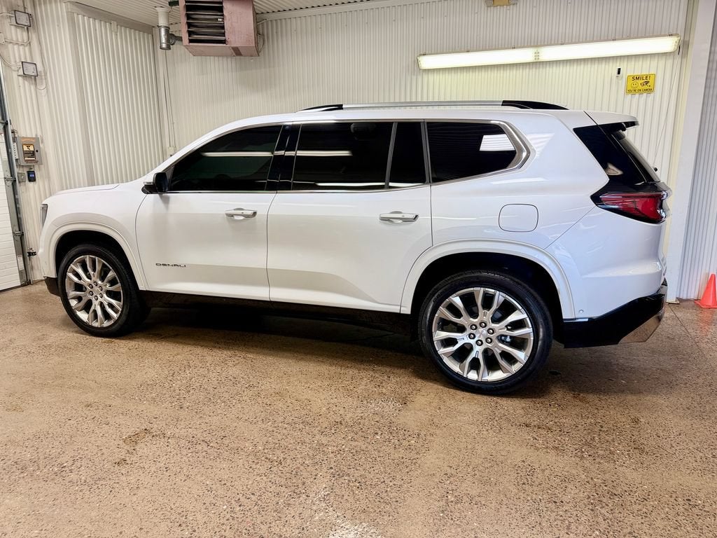 2024 GMC Acadia Denali