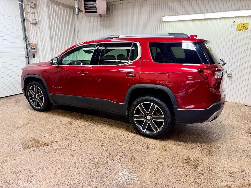 2023 GMC Acadia SLT