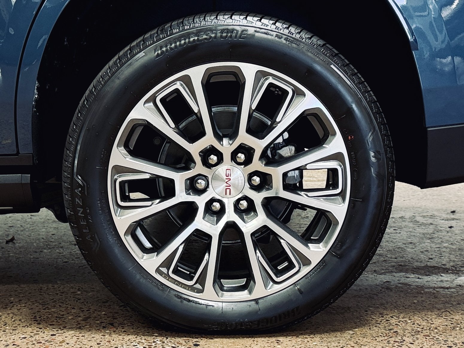 2027 GMC Yukon Denali