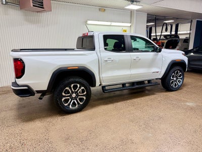 2024 GMC Canyon AT4