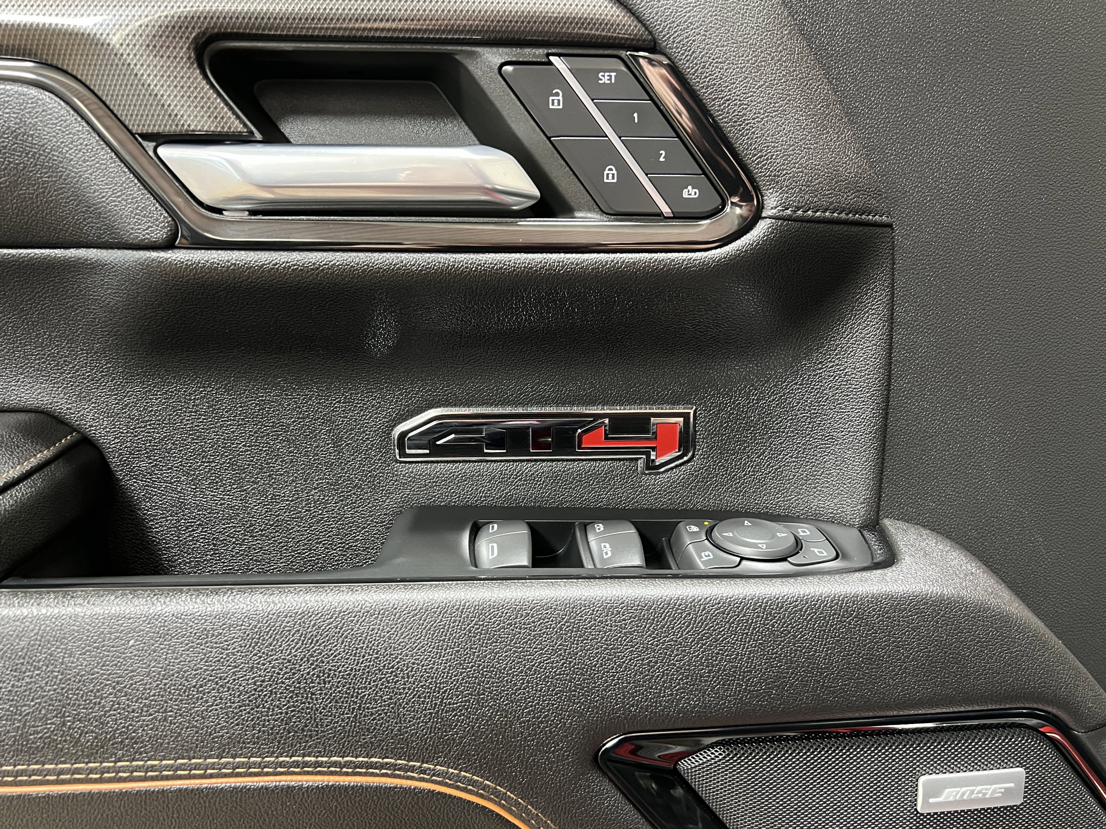 2023 GMC Sierra 1500 AT4