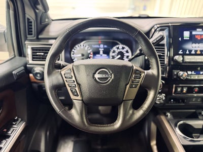 2023 Nissan TITAN Crew Cab Platinum Reserve 4x4