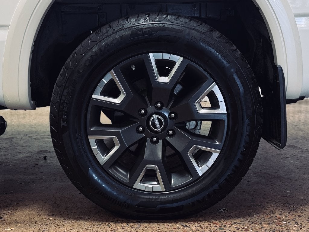 2023 Nissan TITAN Crew Cab Platinum Reserve 4x4