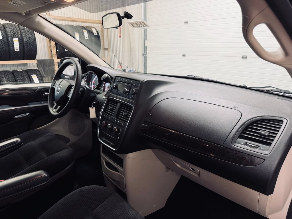 2016 Dodge Grand Caravan American Value Pkg