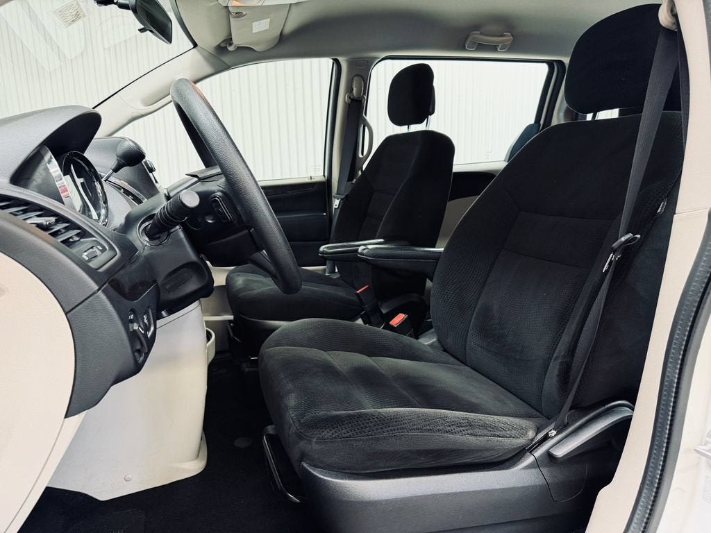 2016 Dodge Grand Caravan American Value Pkg