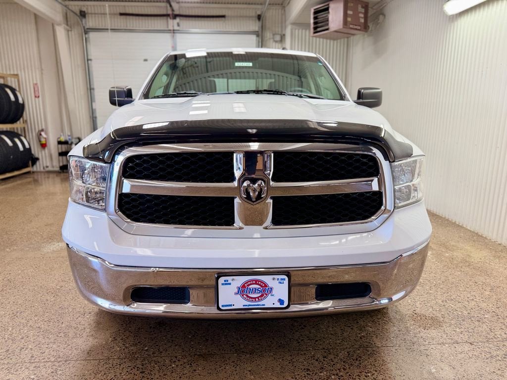 2019 RAM 1500 Classic SLT Crew Cab 4x4 5'7" Box