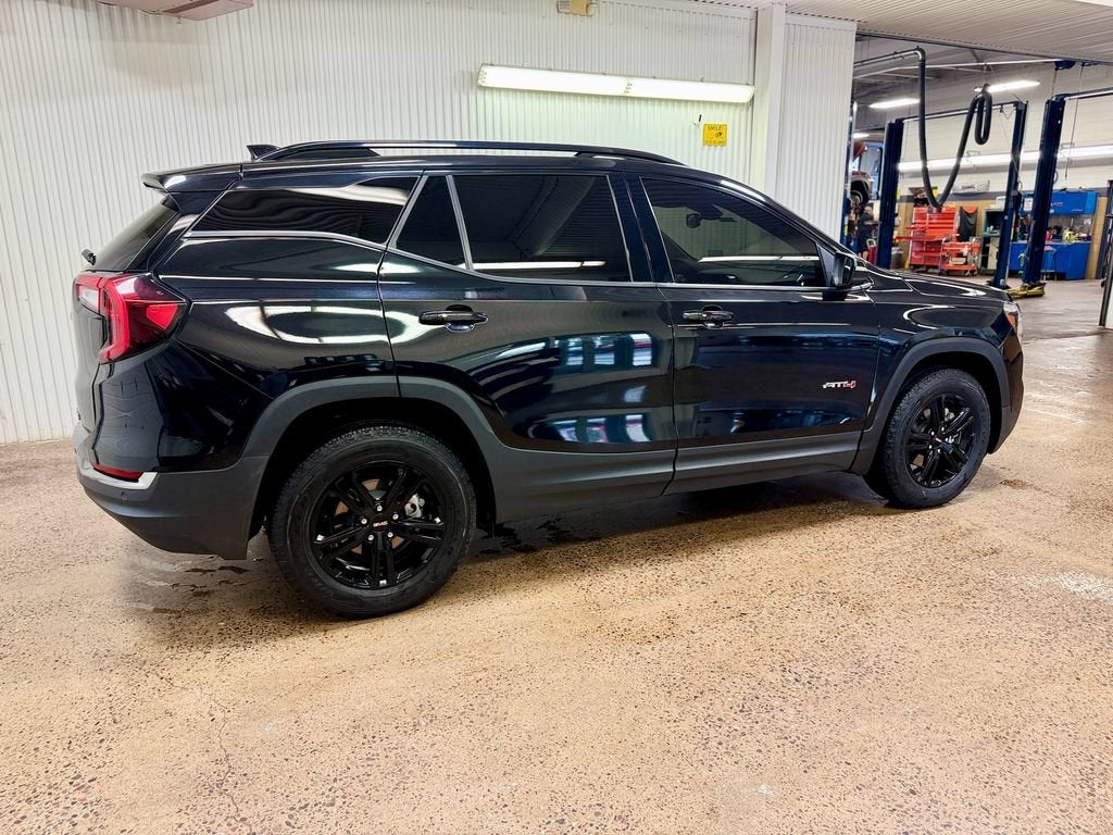 2022 GMC Terrain AT4