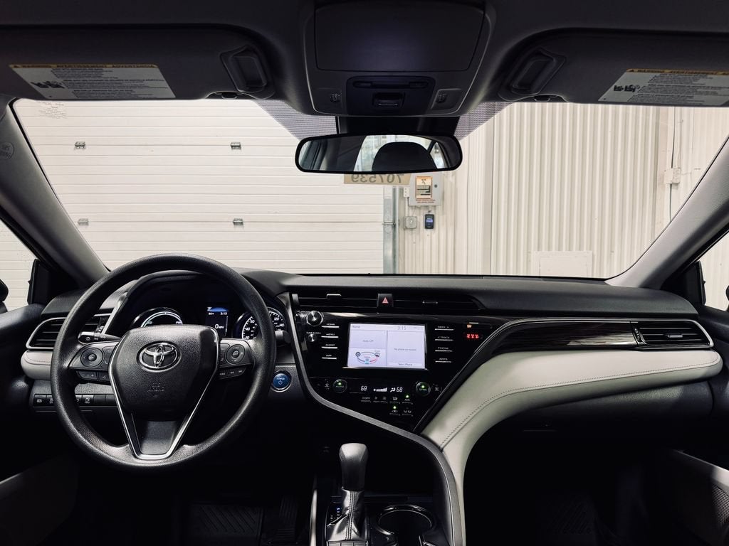 2019 Toyota Camry Hybrid LE