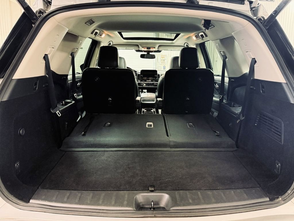 2022 Nissan Pathfinder SL 4WD