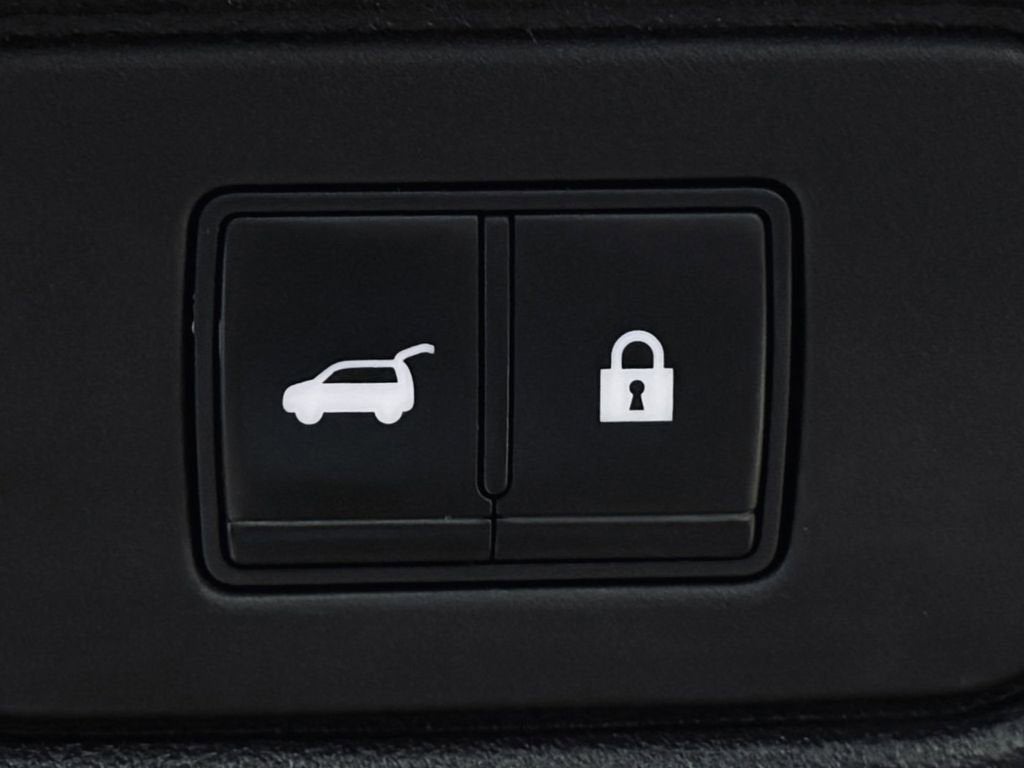 2022 Nissan Pathfinder SL 4WD