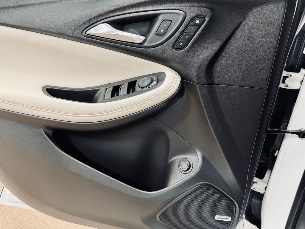 2025 Buick Encore GX Avenir