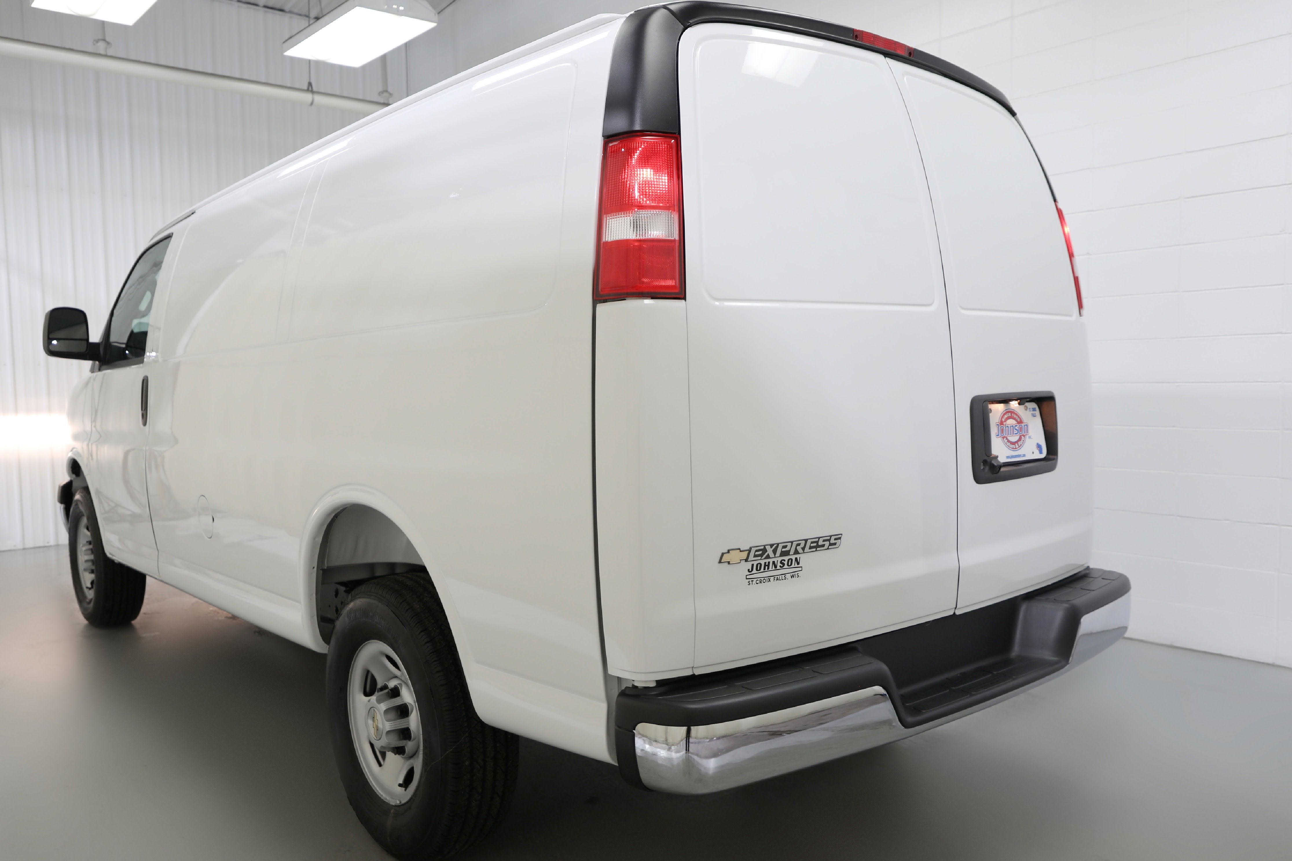 2026 Chevrolet Express Cargo WT