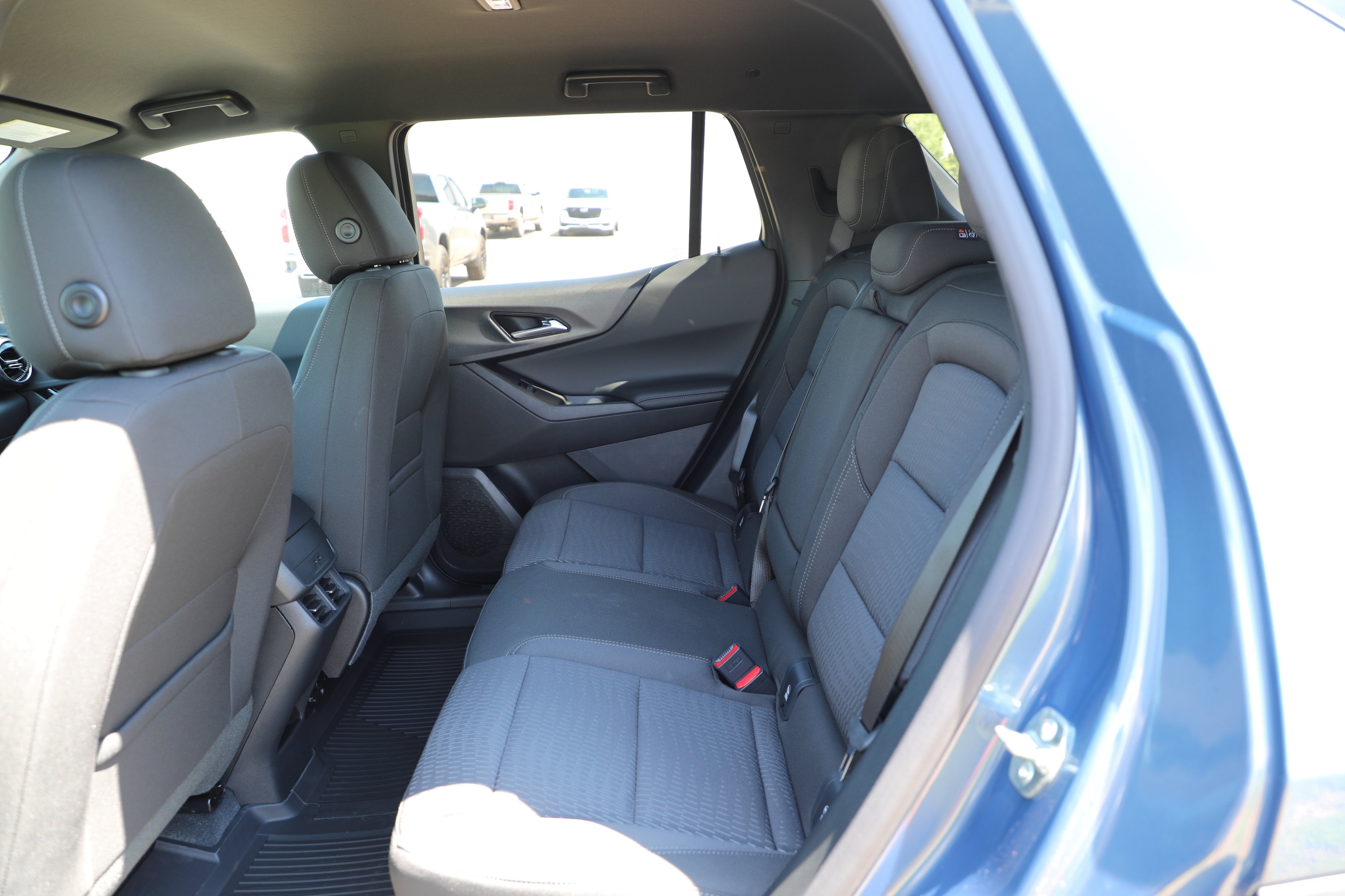 2027 Chevrolet Equinox AWD LT