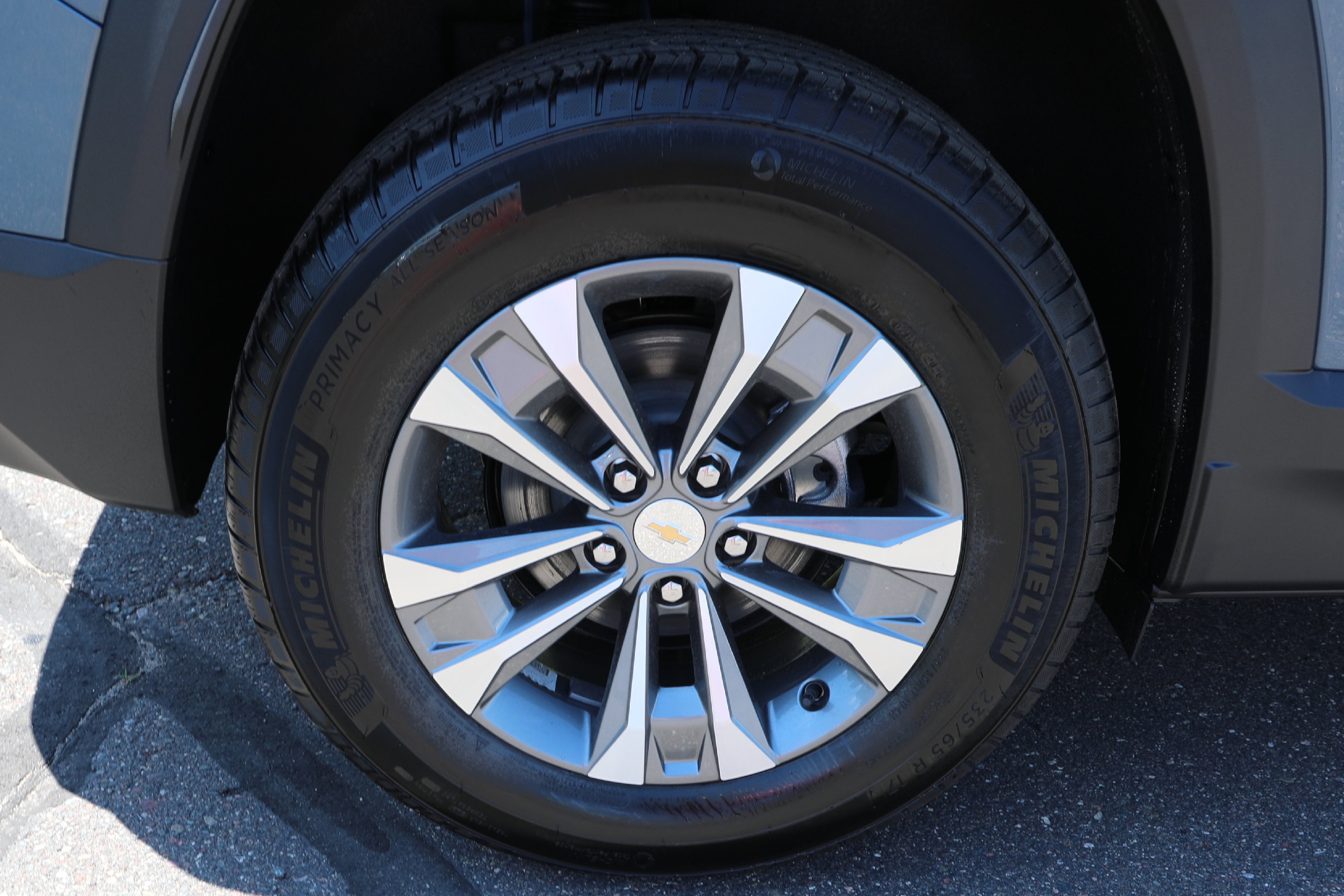 2027 Chevrolet Equinox AWD LT