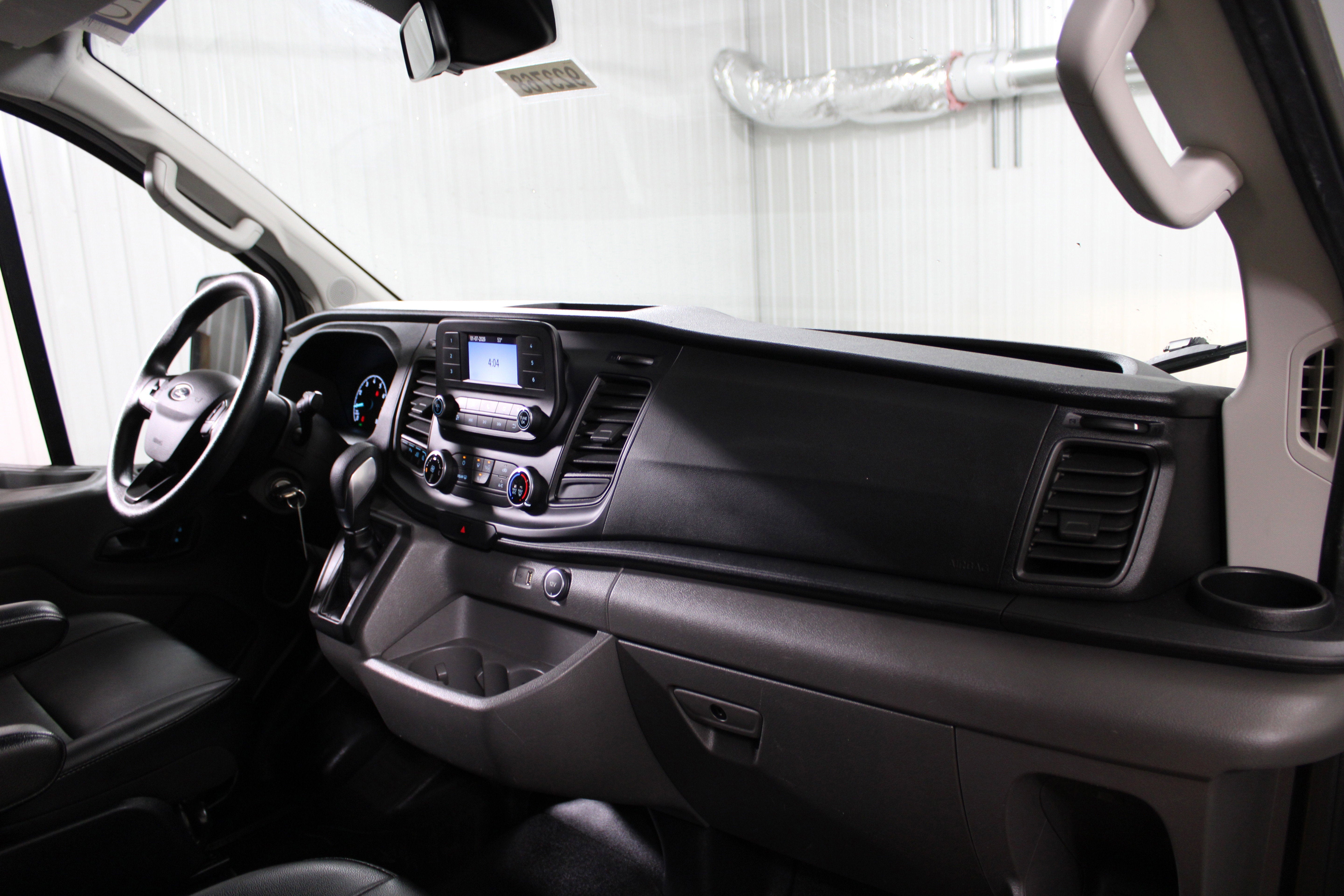 2020 Ford Transit Passenger Wagon XL