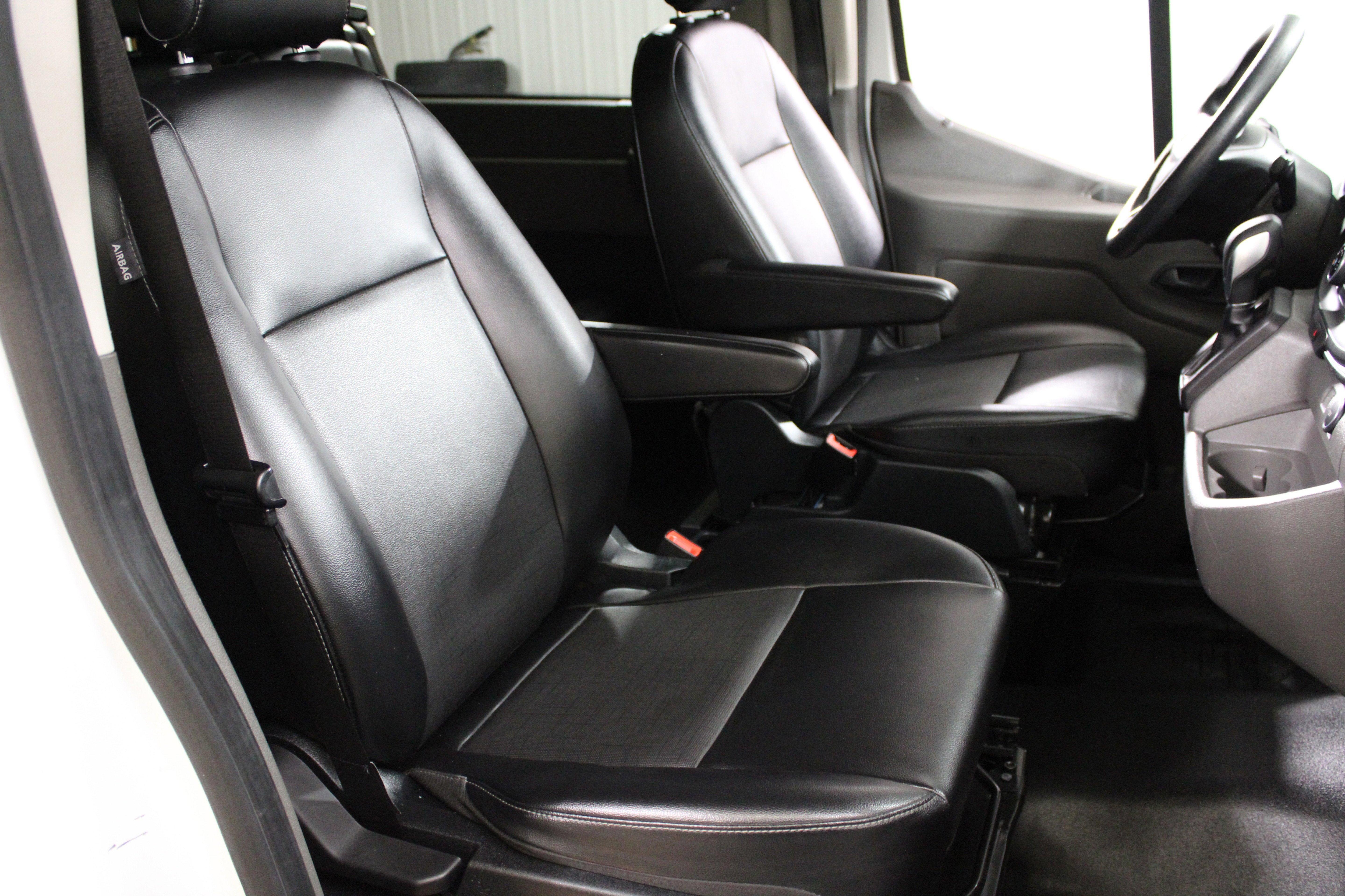 2020 Ford Transit Passenger Wagon XL