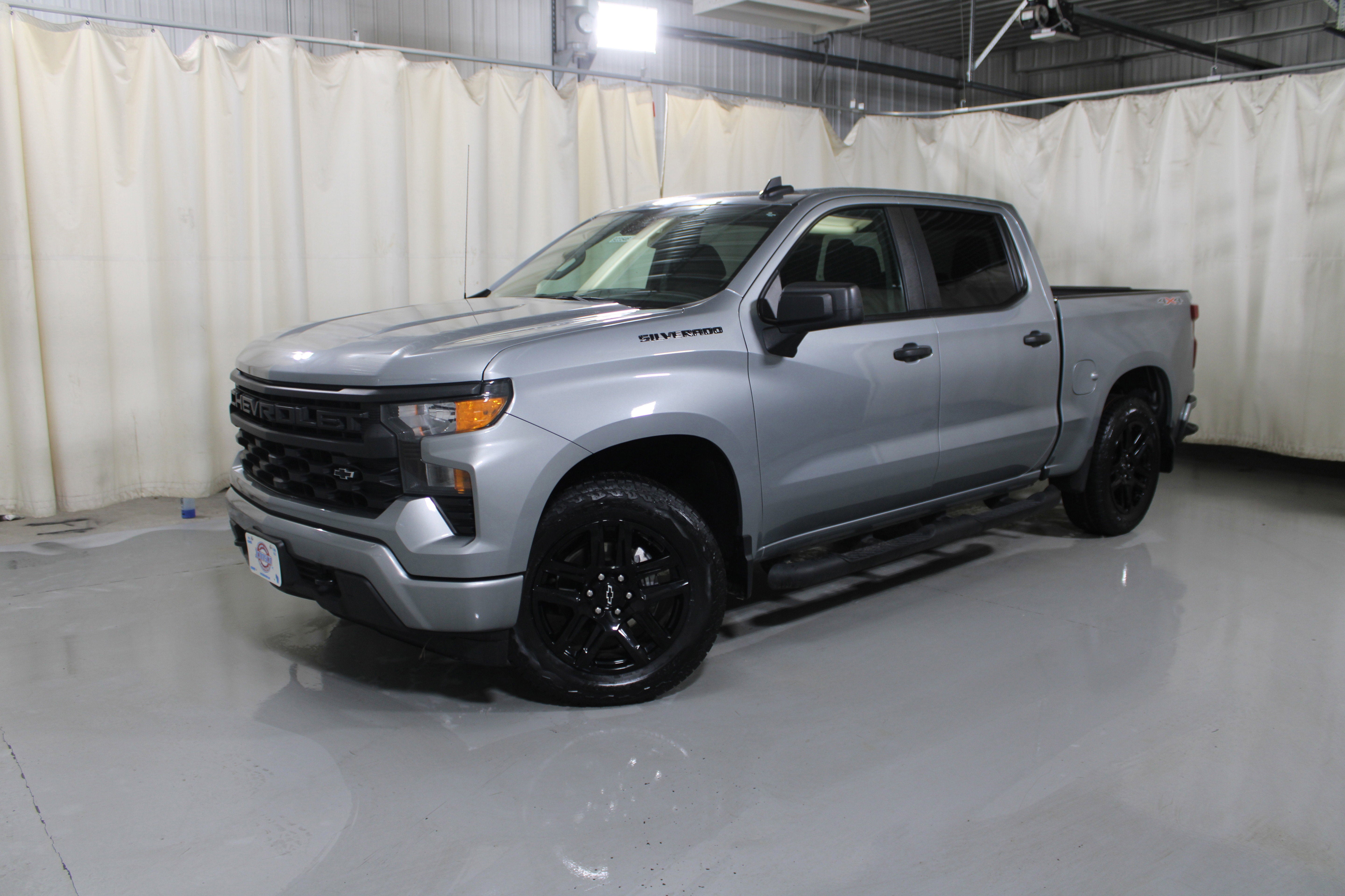 2024 Chevrolet Silverado 1500 Custom