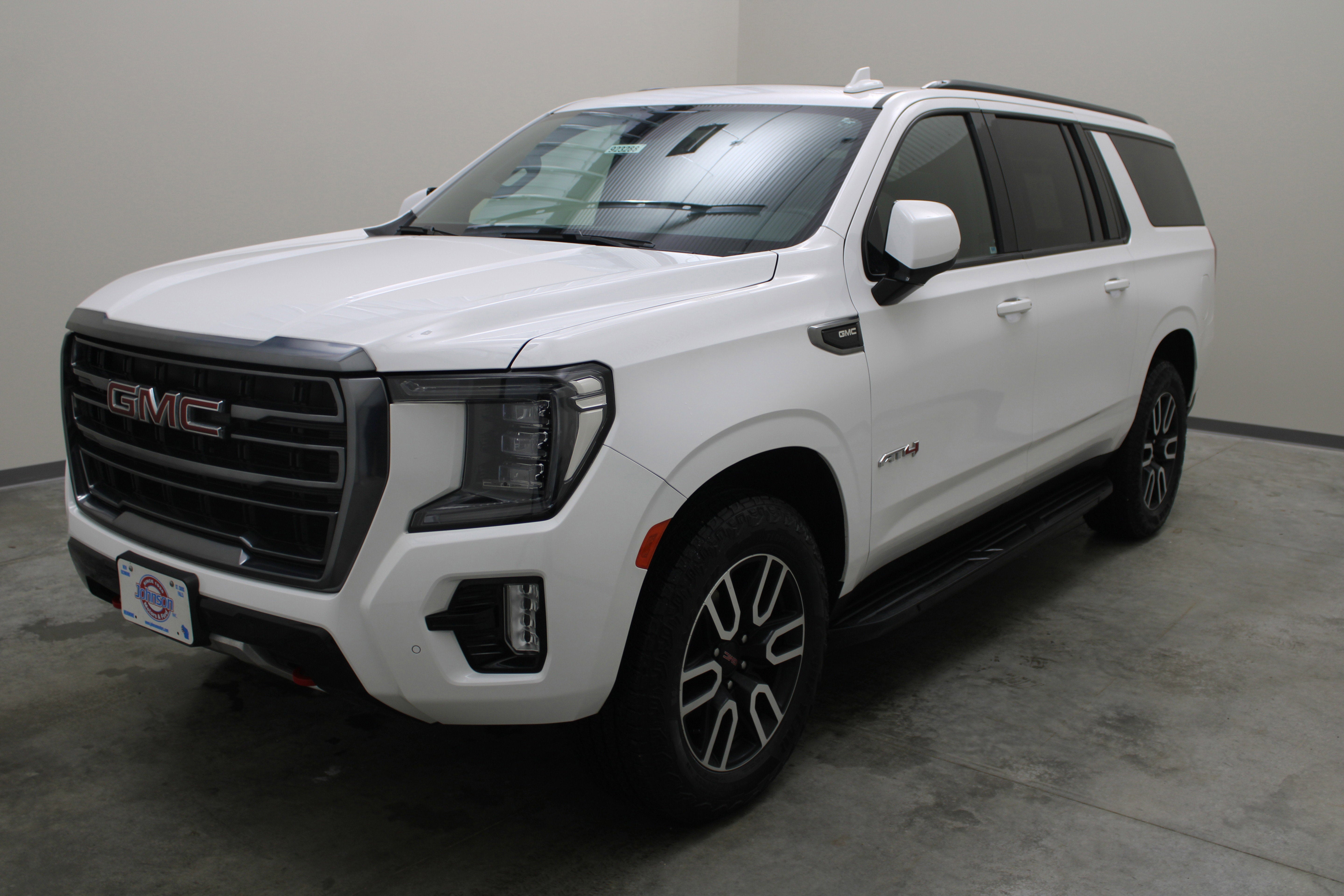2023 GMC Yukon XL AT4