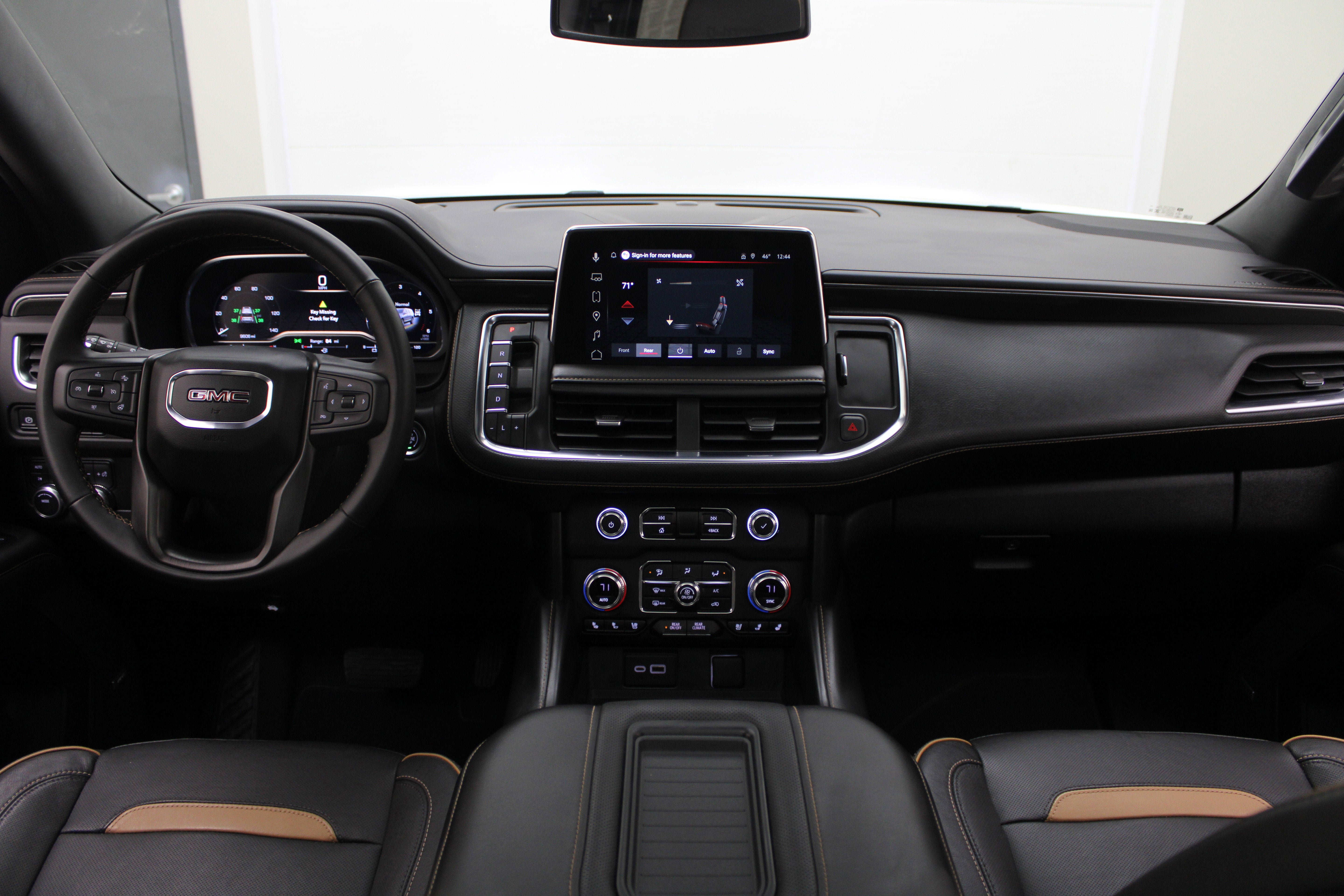 2023 GMC Yukon XL AT4