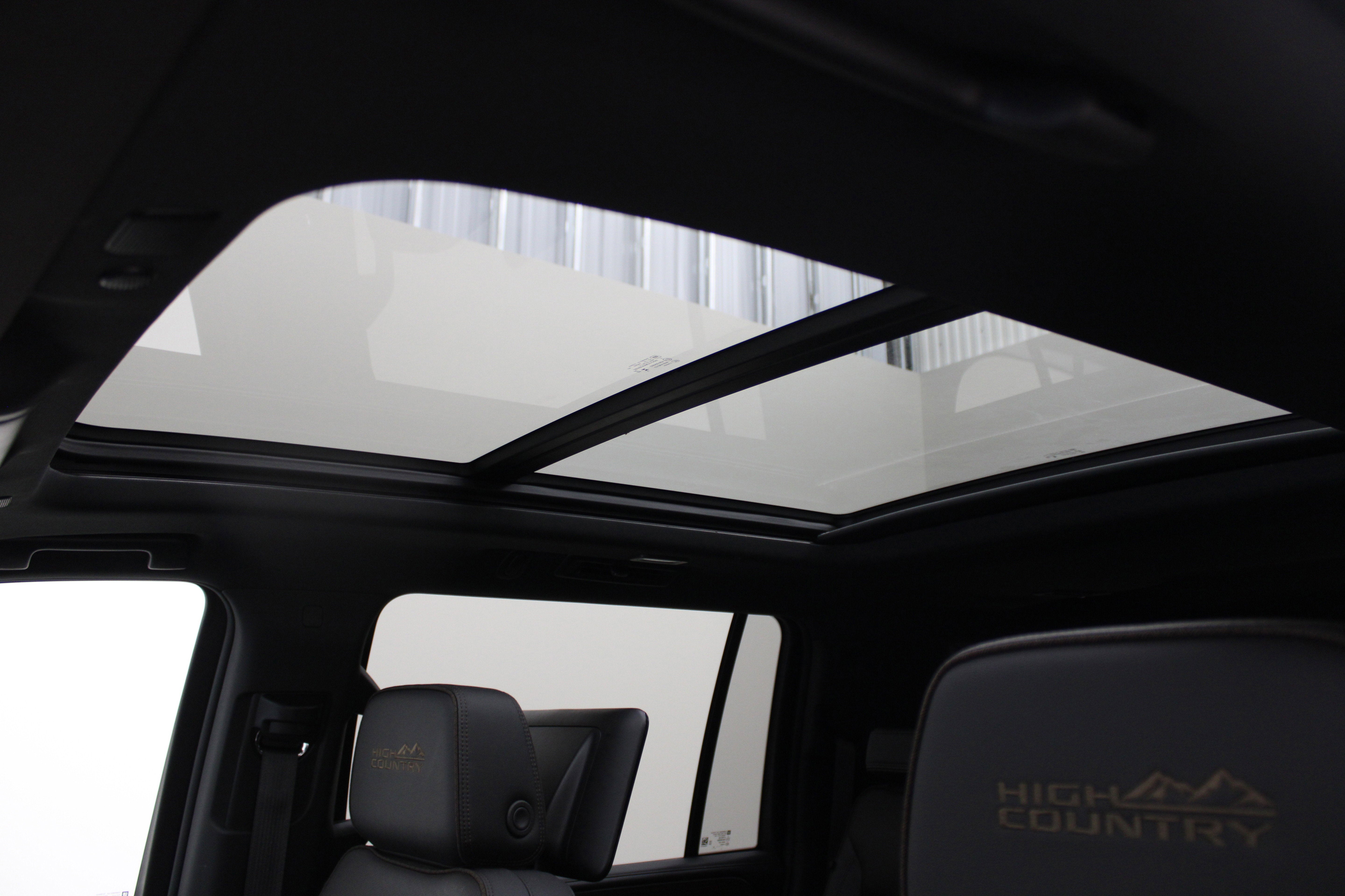 2024 Chevrolet Suburban High Country