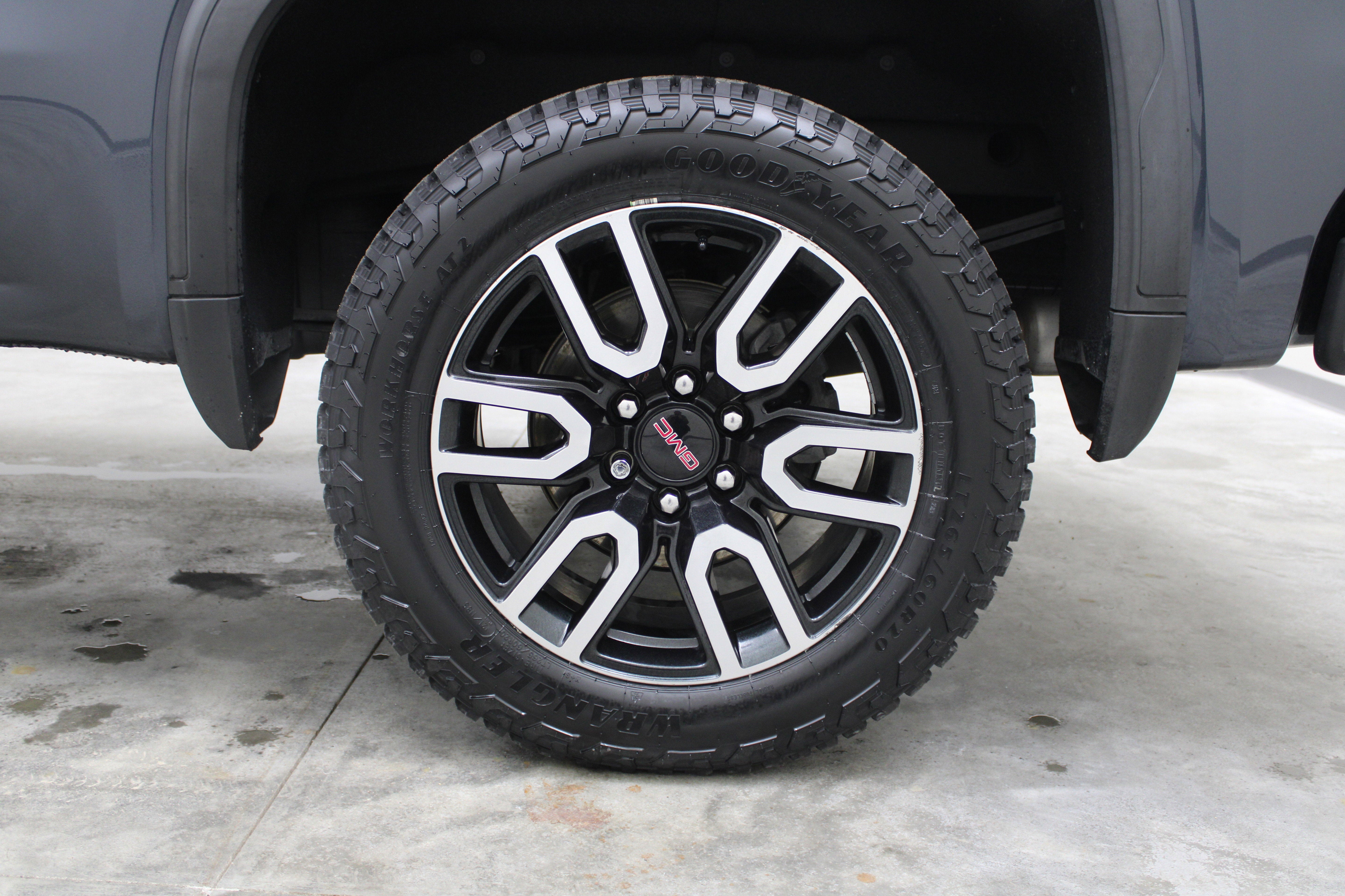 2021 GMC Sierra 1500 AT4