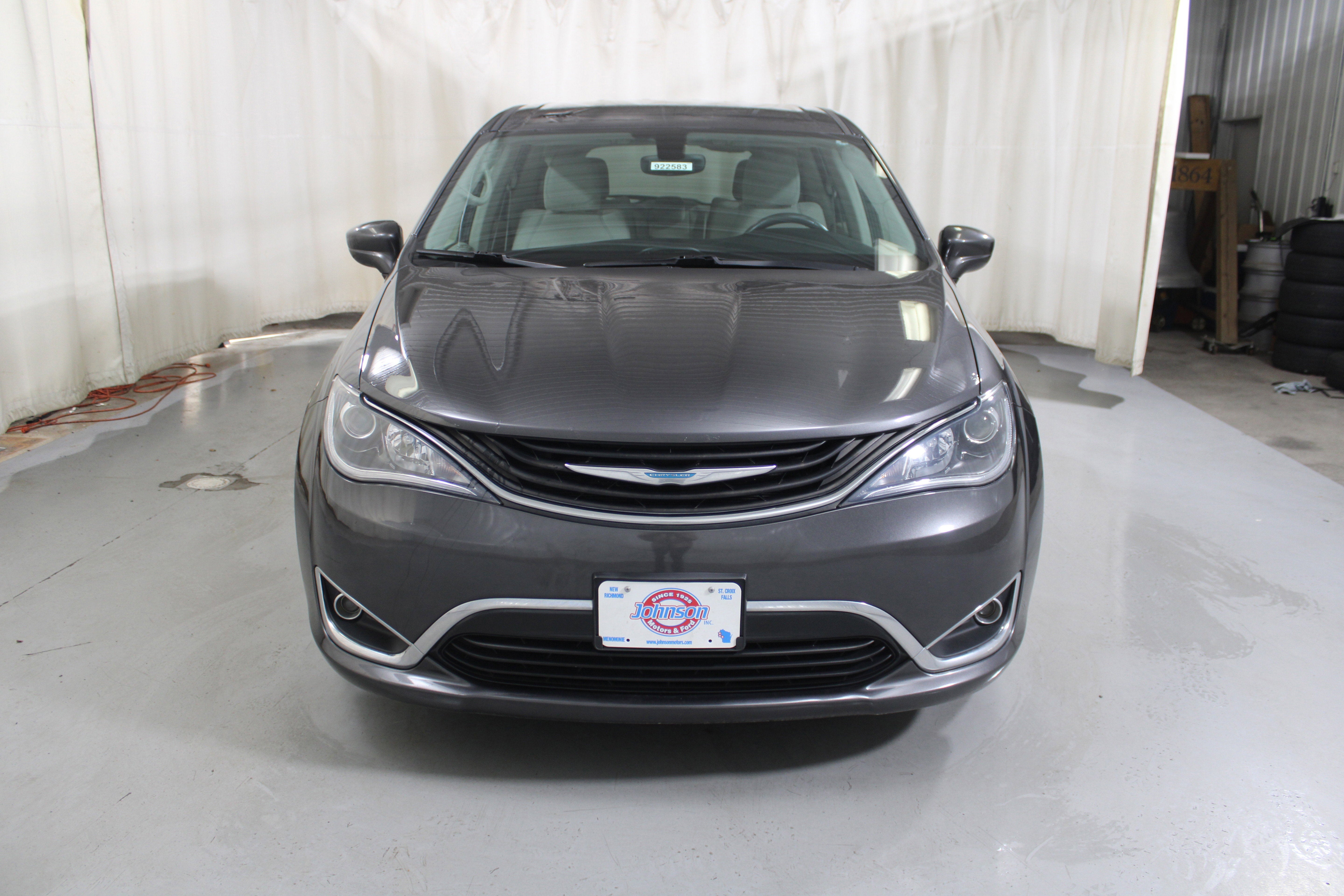2018 Chrysler Pacifica Hybrid Touring Plus