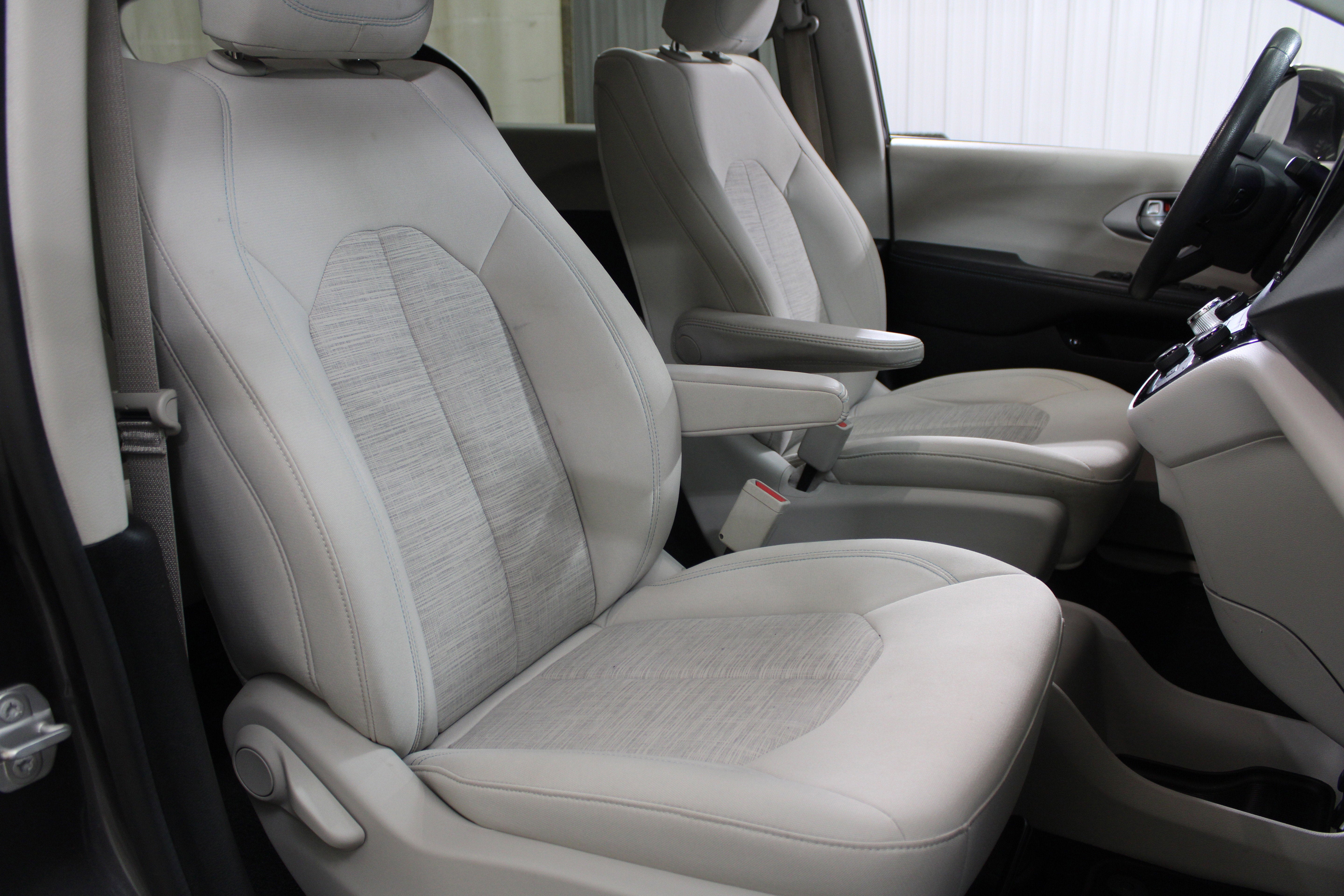 2018 Chrysler Pacifica Hybrid Touring Plus