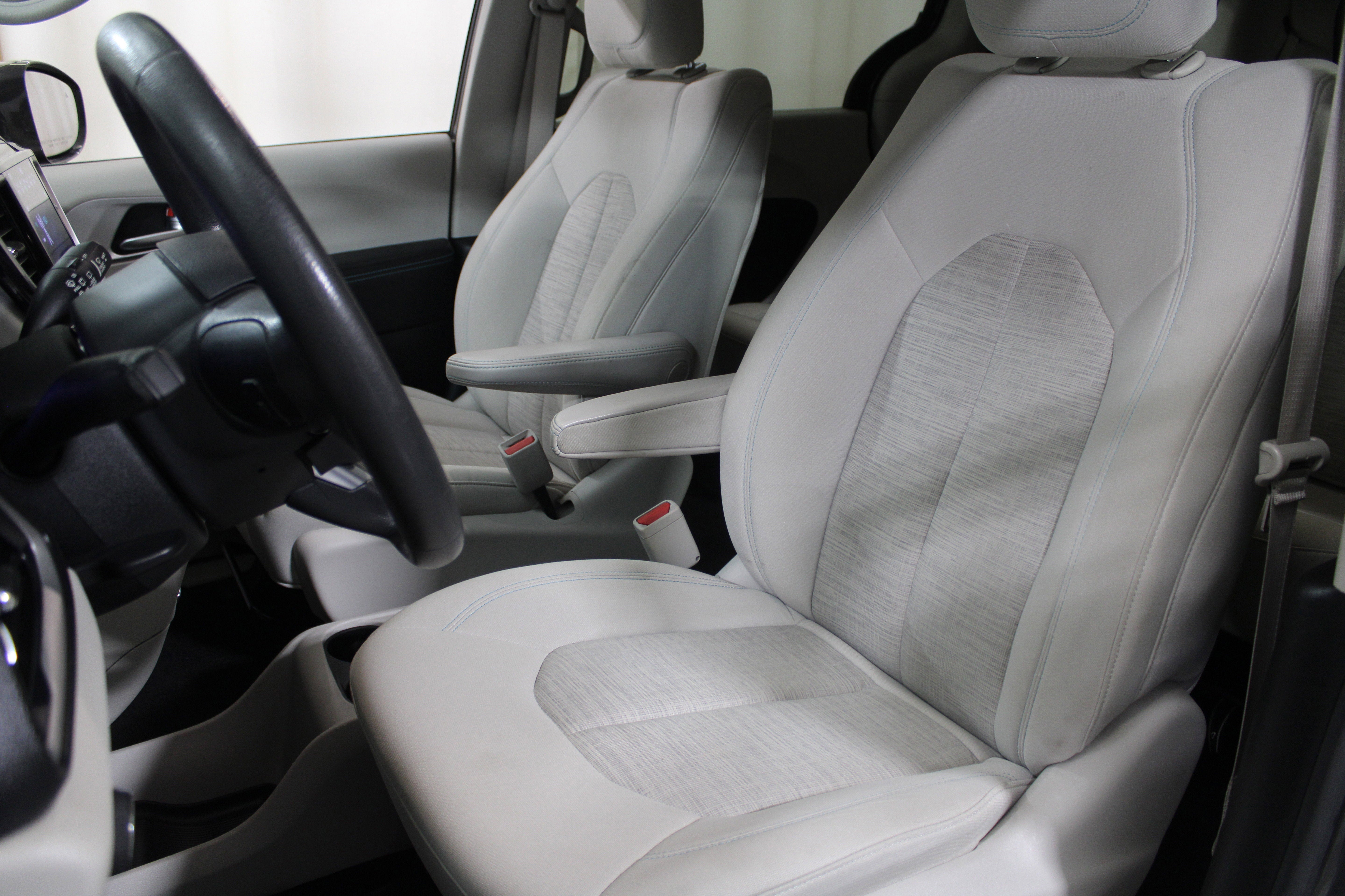 2018 Chrysler Pacifica Hybrid Touring Plus