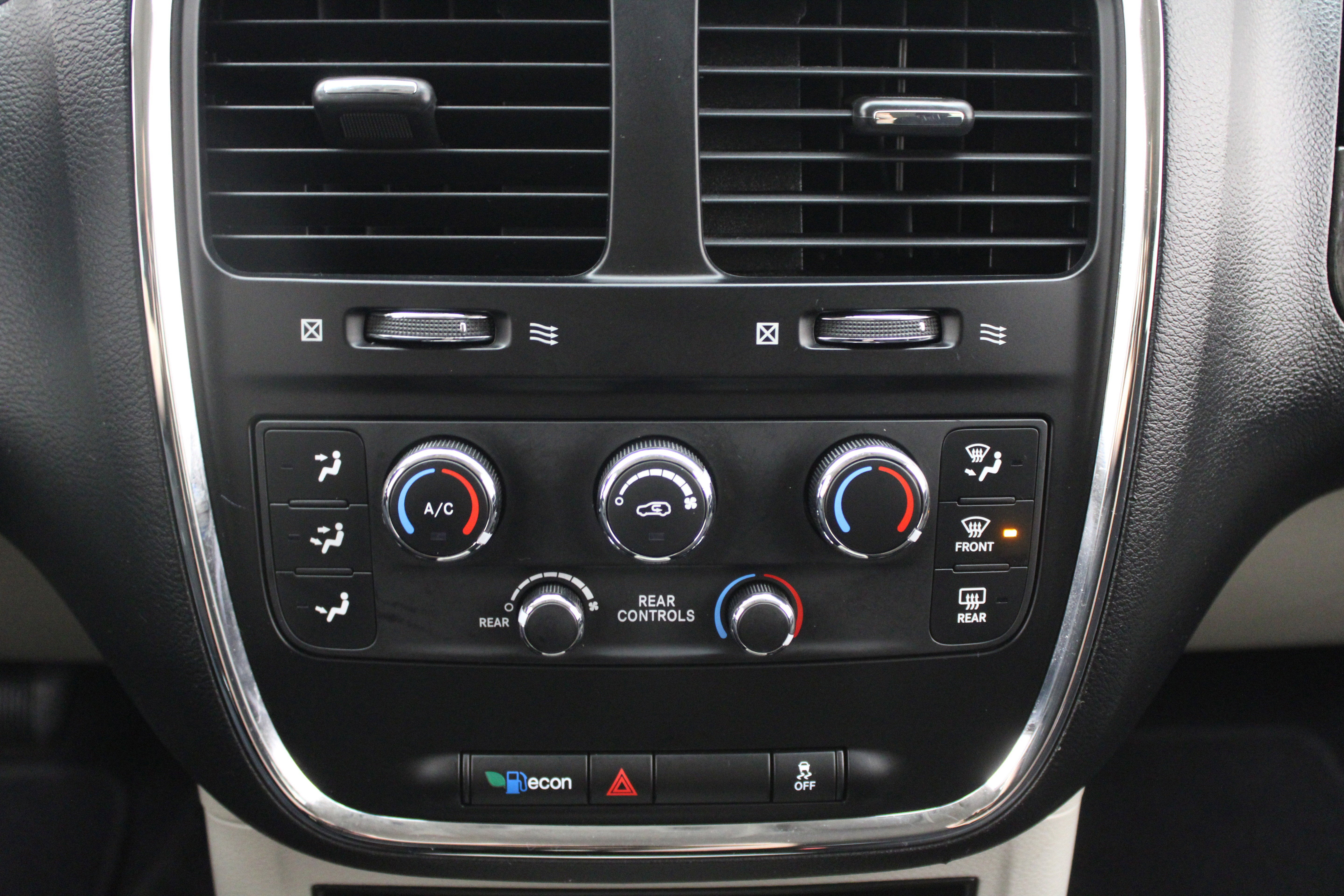 2014 Dodge Grand Caravan SE
