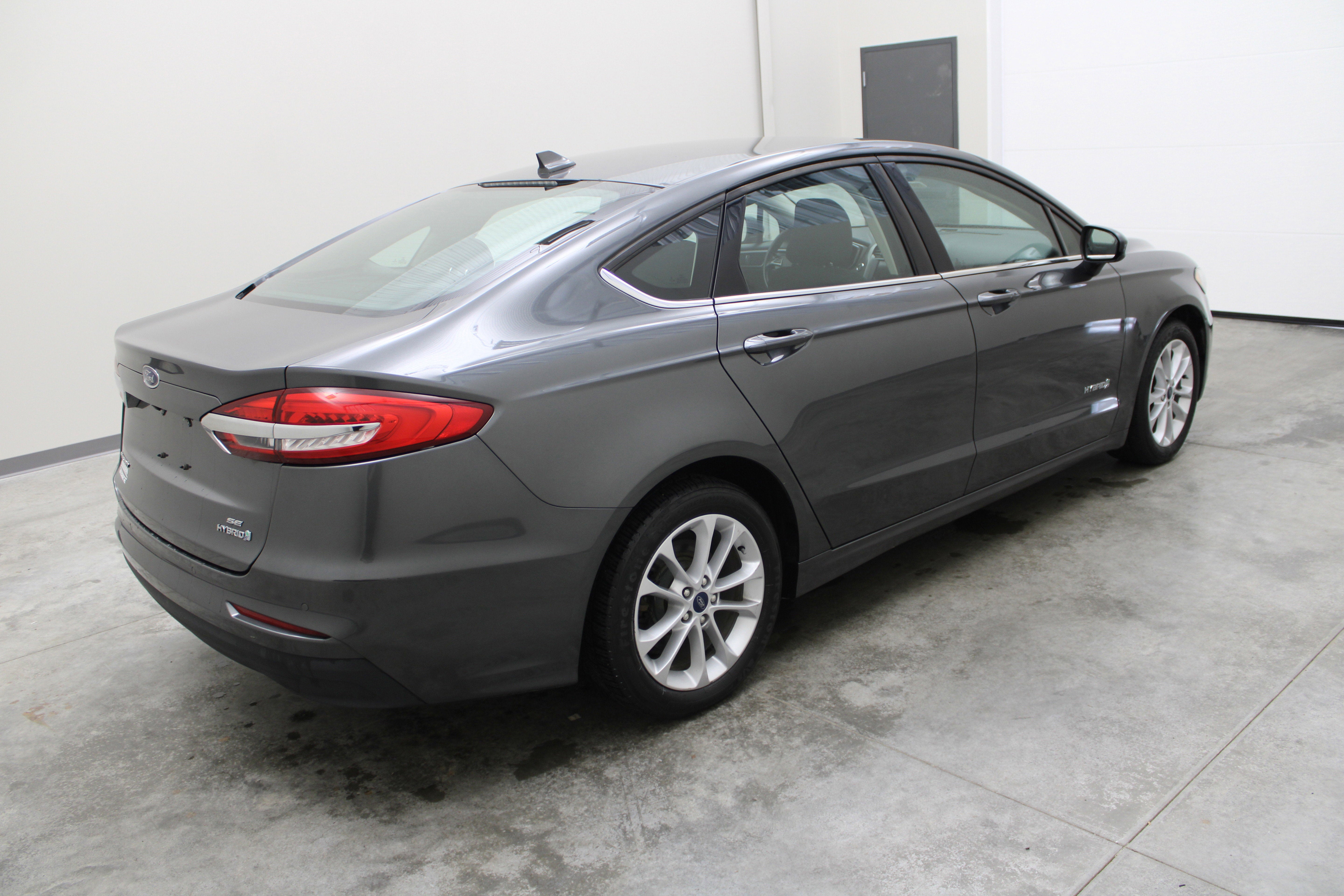 2019 Ford Fusion Hybrid SE
