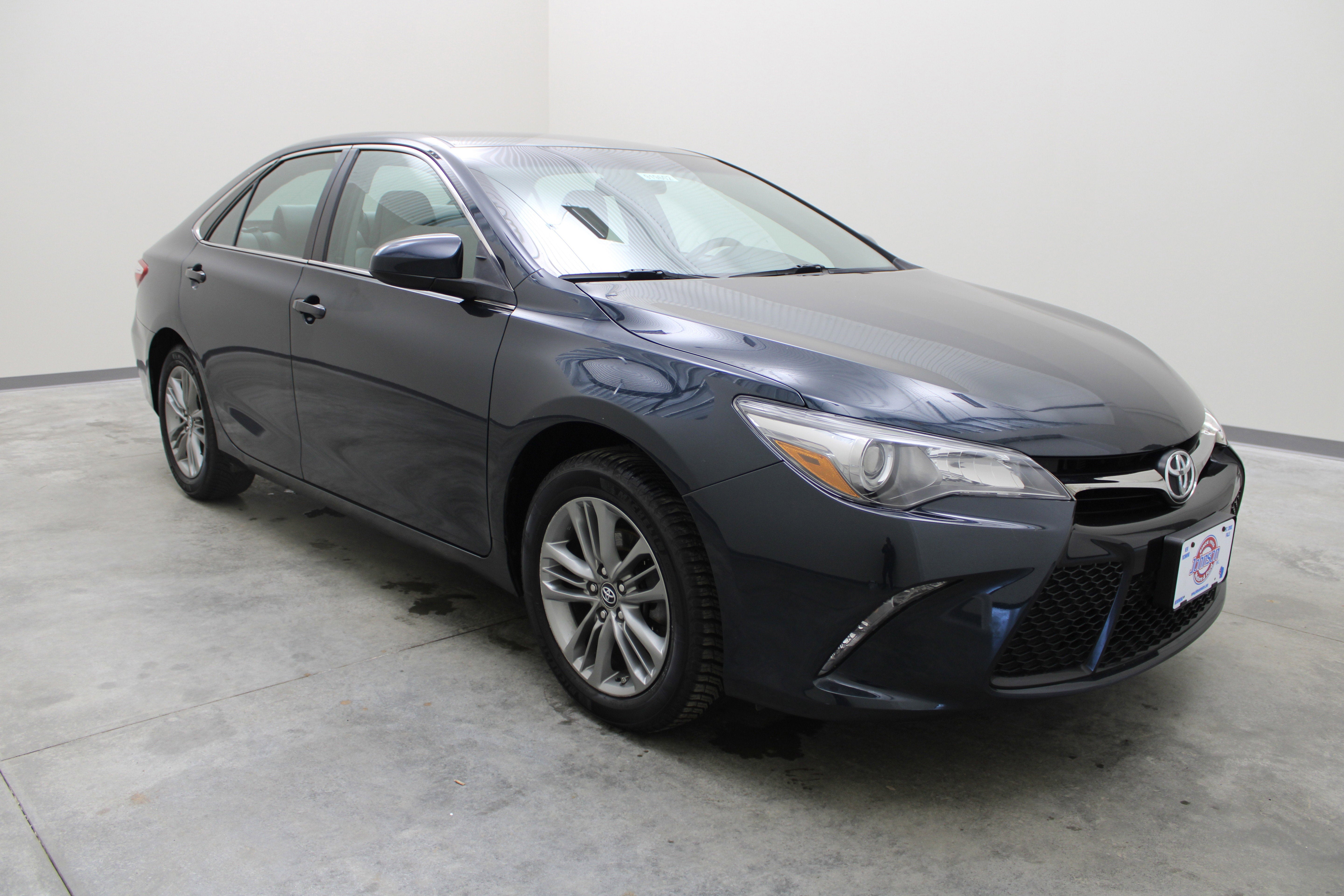 2017 Toyota Camry XLE