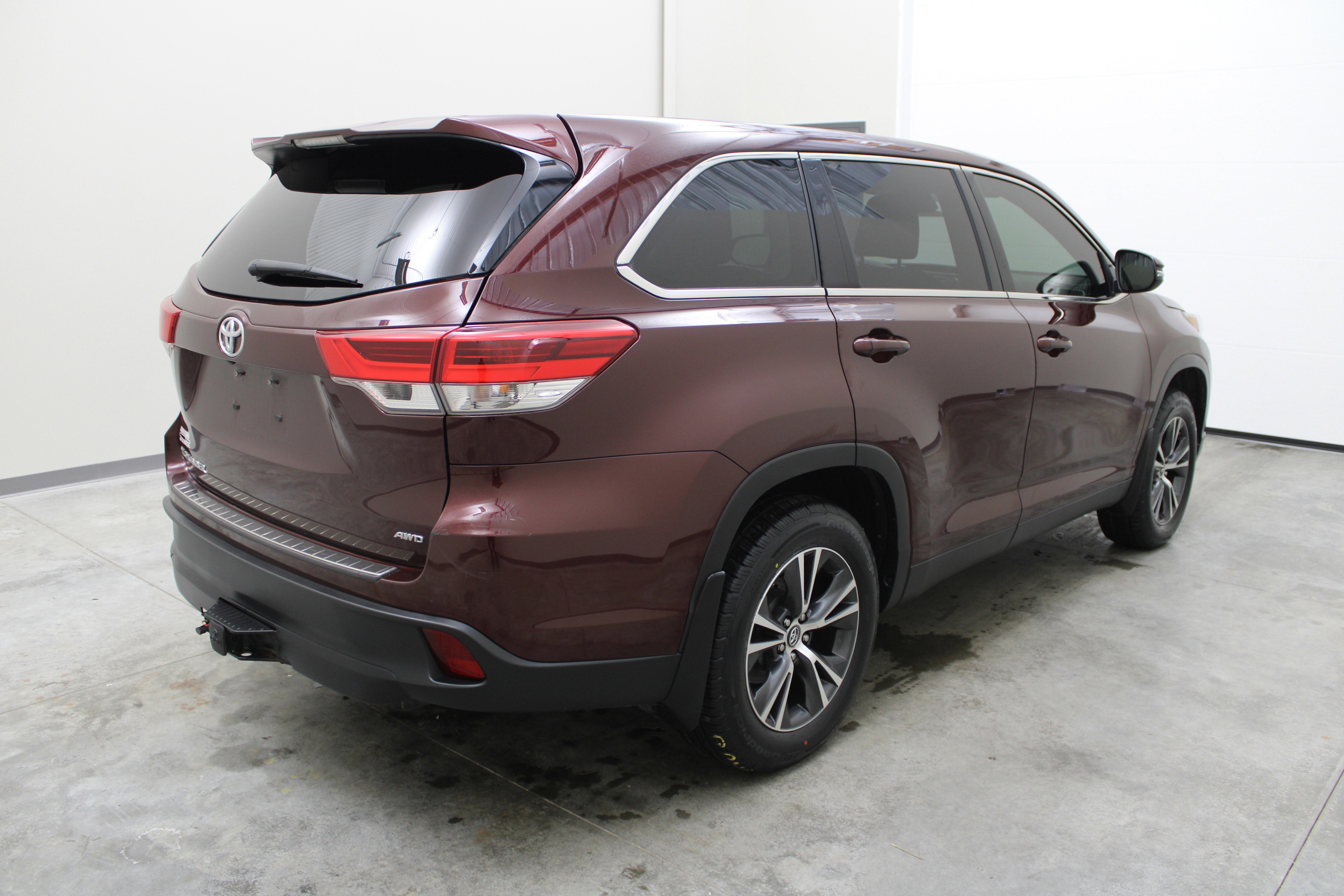 2019 Toyota Highlander LE