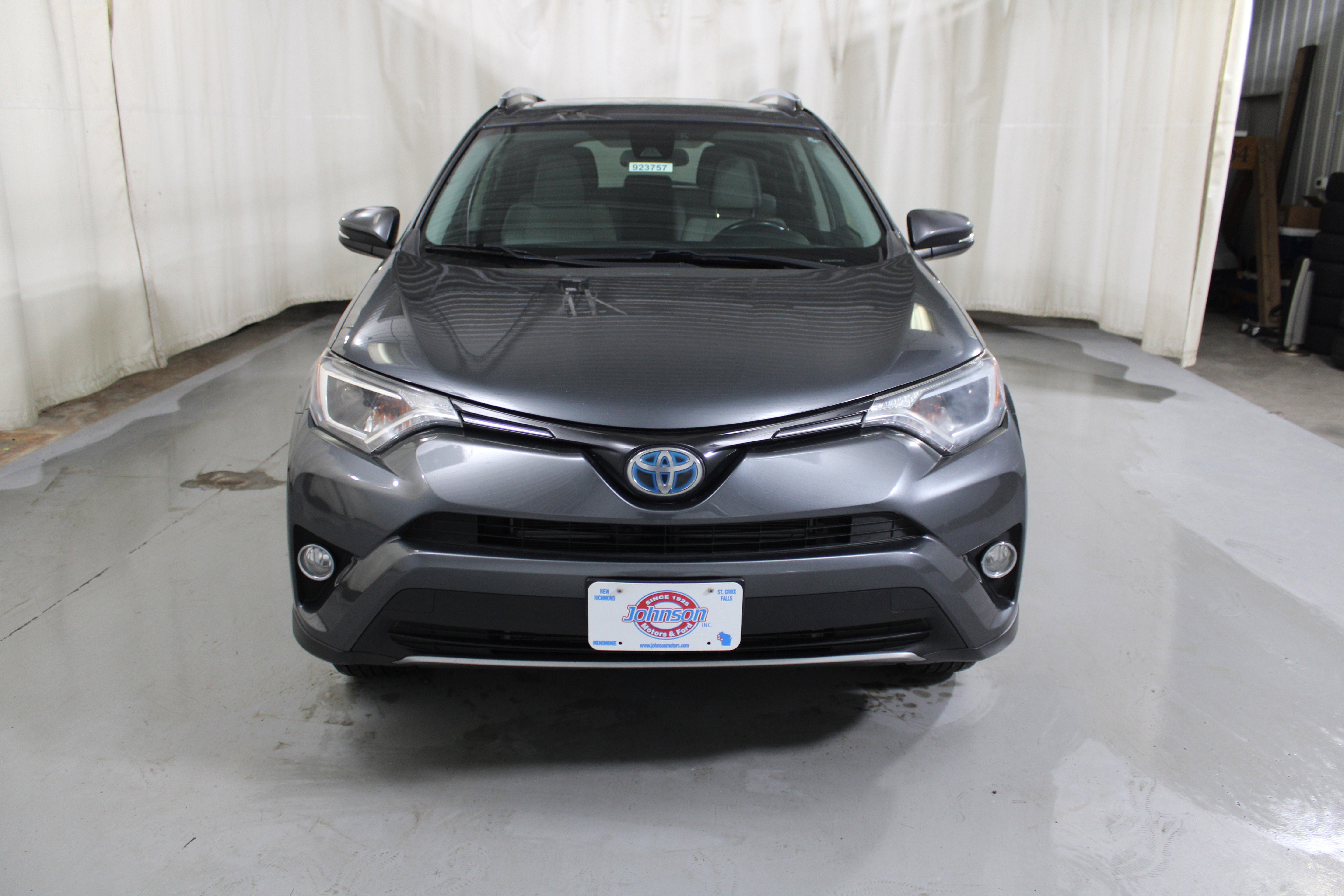2017 Toyota RAV4 Hybrid XLE