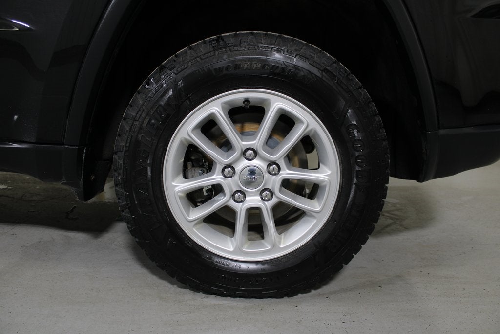 2020 Jeep Grand Cherokee Laredo E