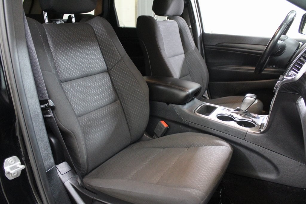 2020 Jeep Grand Cherokee Laredo E