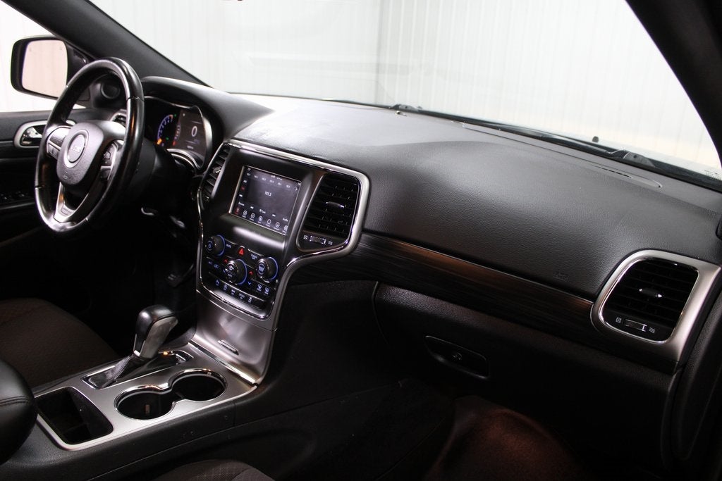 2020 Jeep Grand Cherokee Laredo E