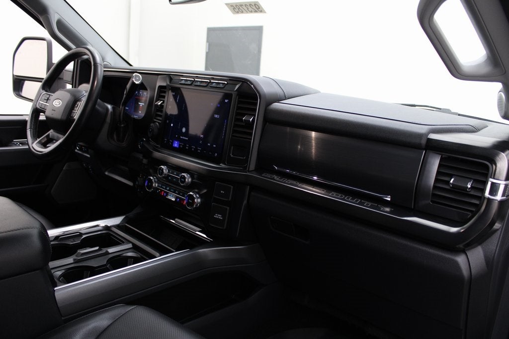 2023 Ford F-350SD Lariat