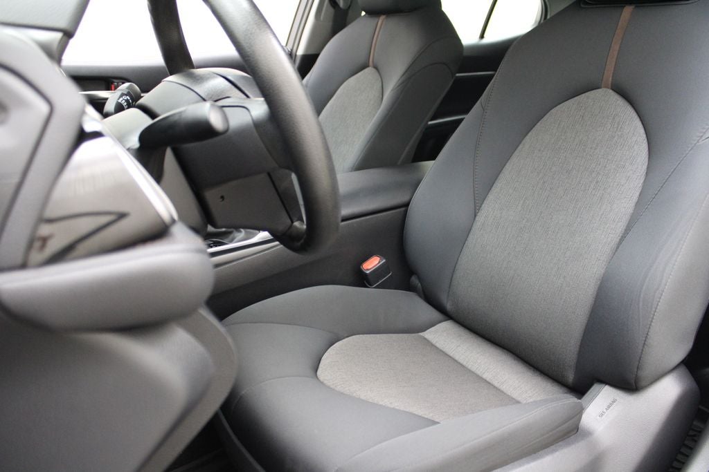 2020 Toyota Camry Hybrid LE