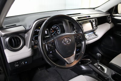 2017 Toyota RAV4 Hybrid XLE